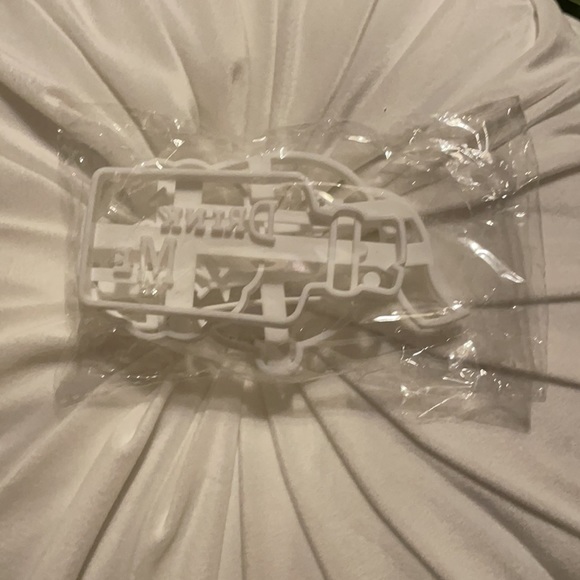 Alice in Wonderland Cookie Cutters Set of 3 - Picture 6 of 7